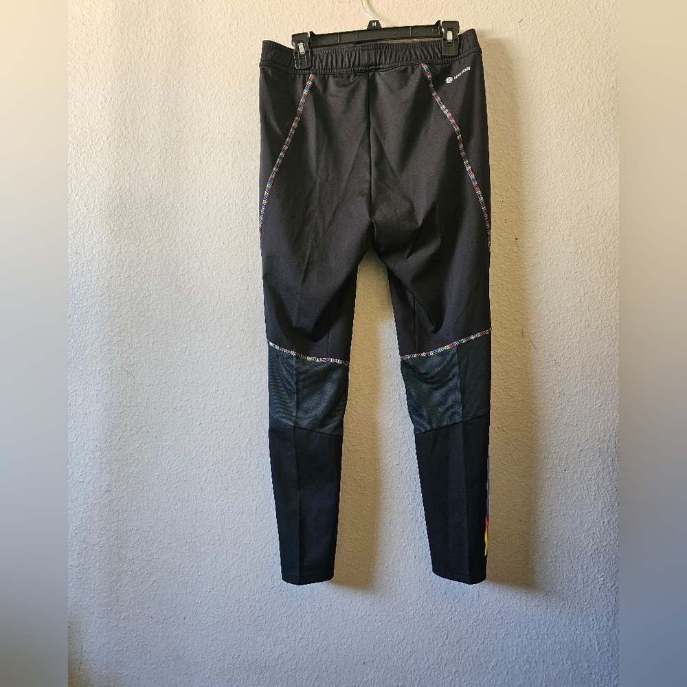Pants - Picture 3 of 10